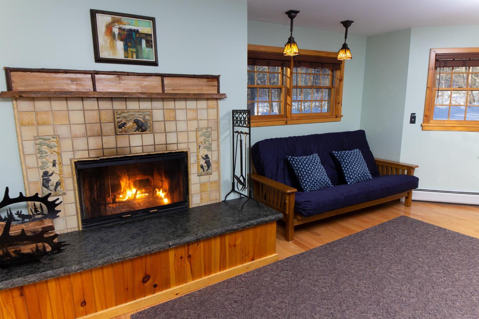 Trails End Inn Keene Valley Екстериор снимка