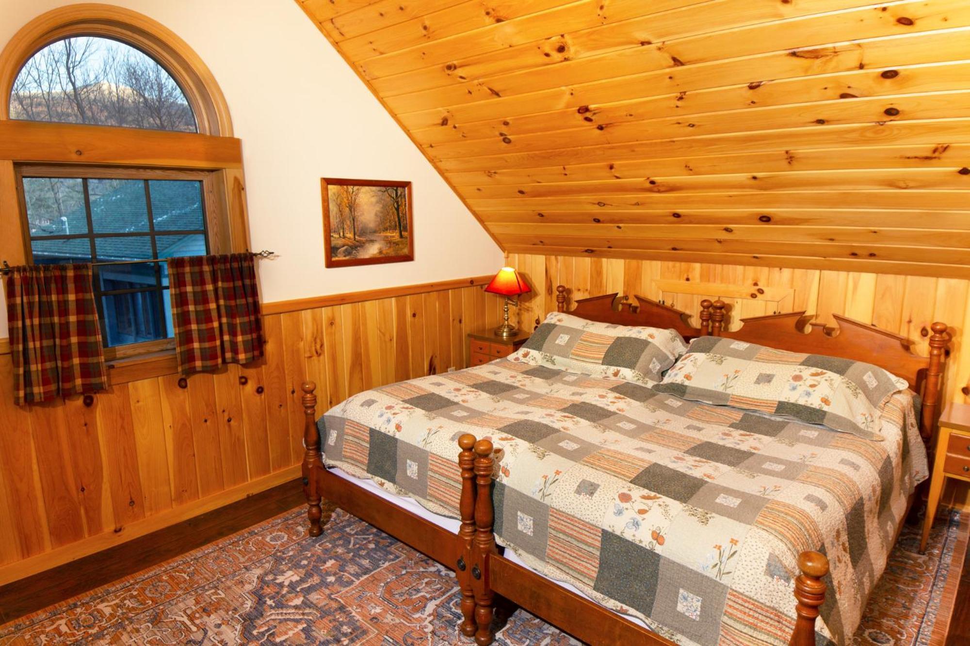 Trails End Inn Keene Valley Екстериор снимка