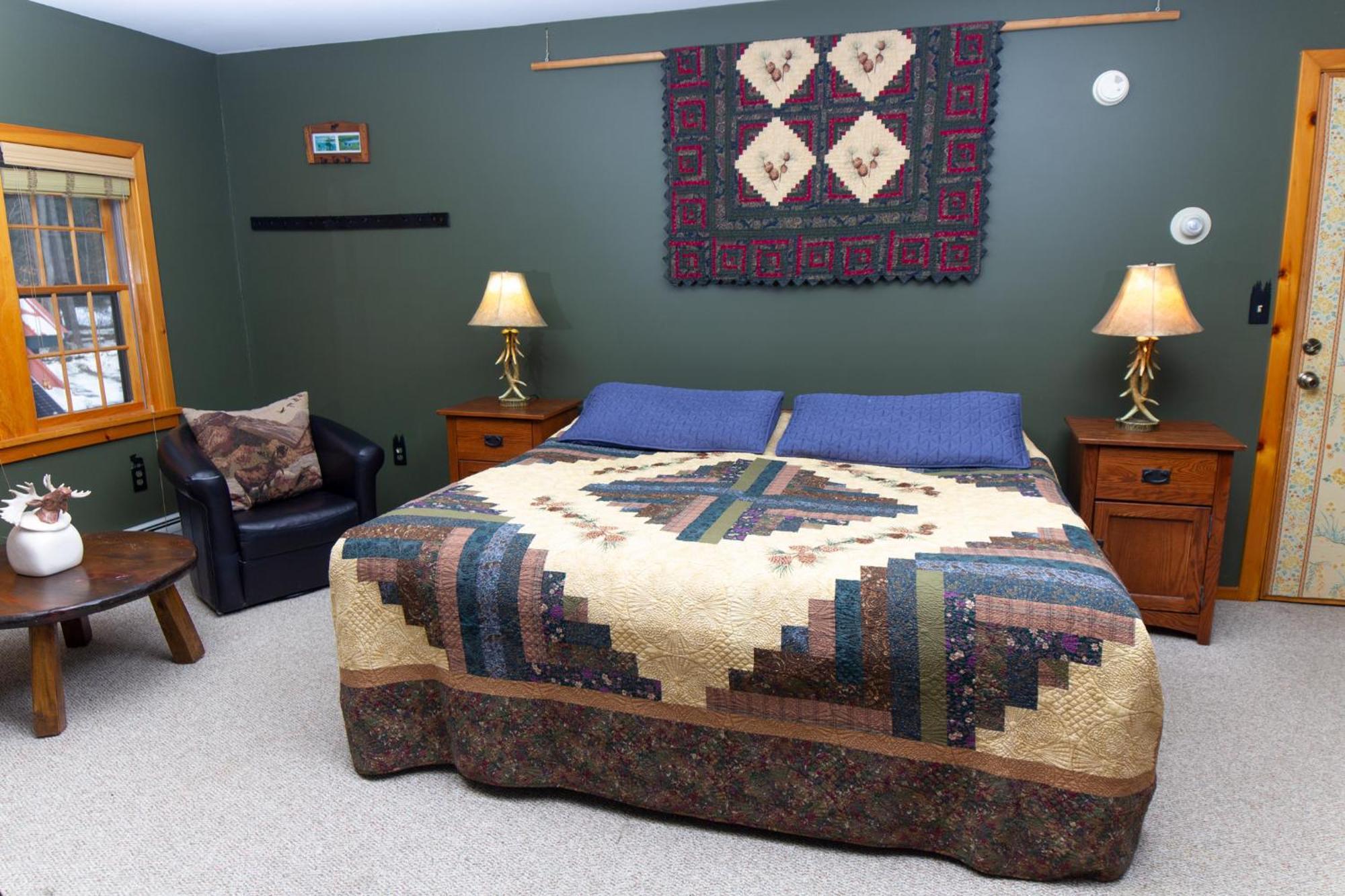 Trails End Inn Keene Valley Екстериор снимка