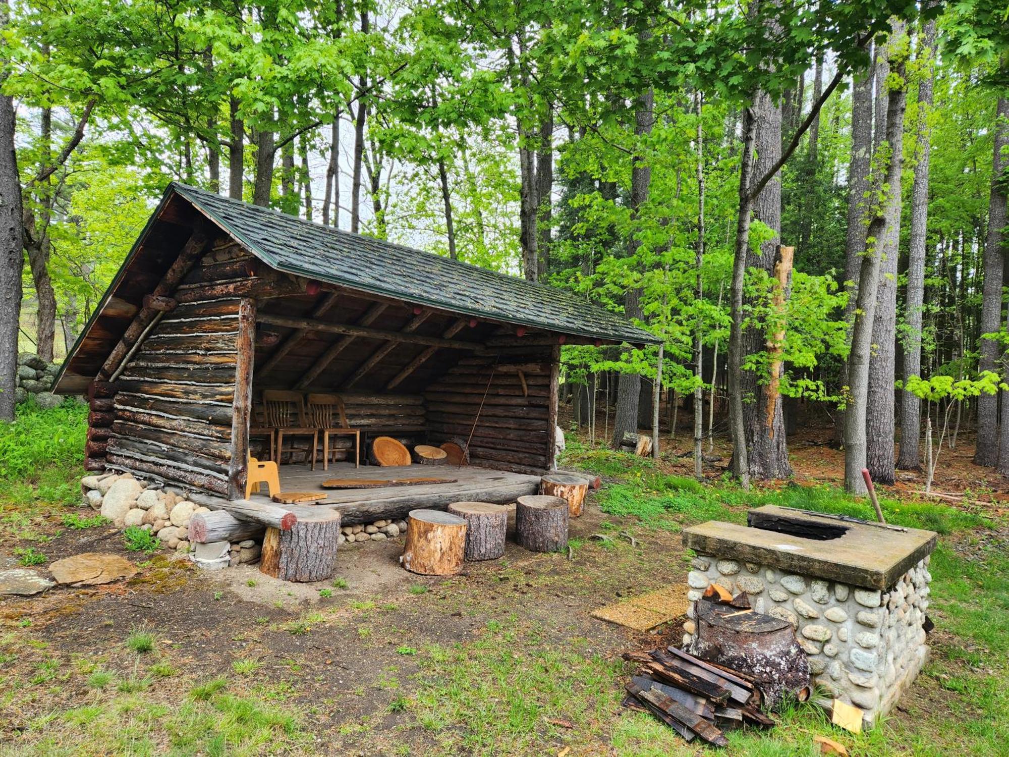 Trails End Inn Keene Valley Екстериор снимка